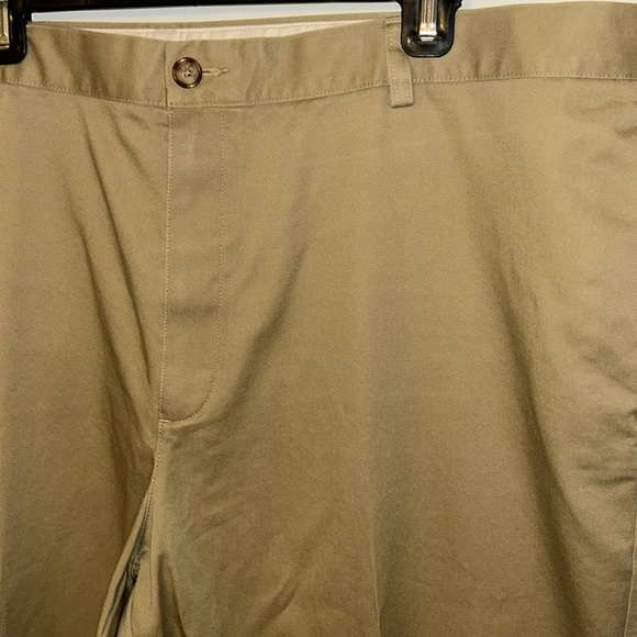 LL Bean Natural Fit 44 x 34 Pants - Picture 2 of 4